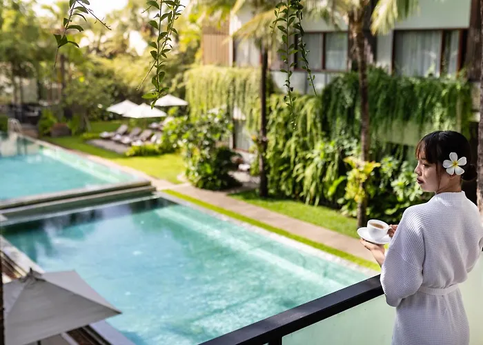 Shintana Saya La Maison Hotel