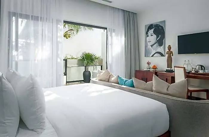Shintana Saya La Maison Hotel 5*