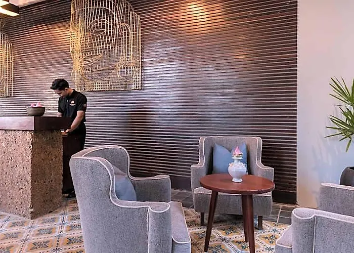 Shintana Saya La Maison Hotel 5*