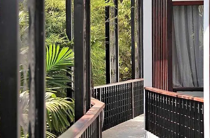 Shintana Saya La Maison Hotel 5*